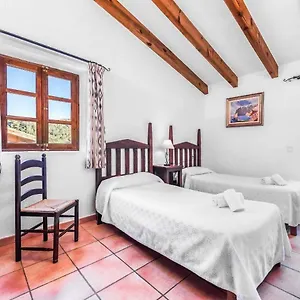 https://villa-tomas-pollenca.balearic-islands.net